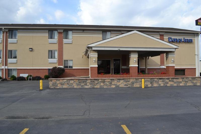 Countryside Inn & Suites Omaha East-Council Bluffs Ia Exterior foto